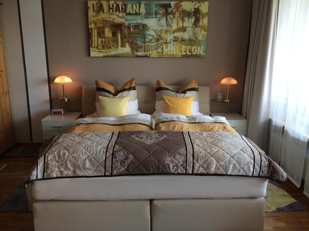 Bed & Breakfast Faas Wittlich Buitenkant foto
